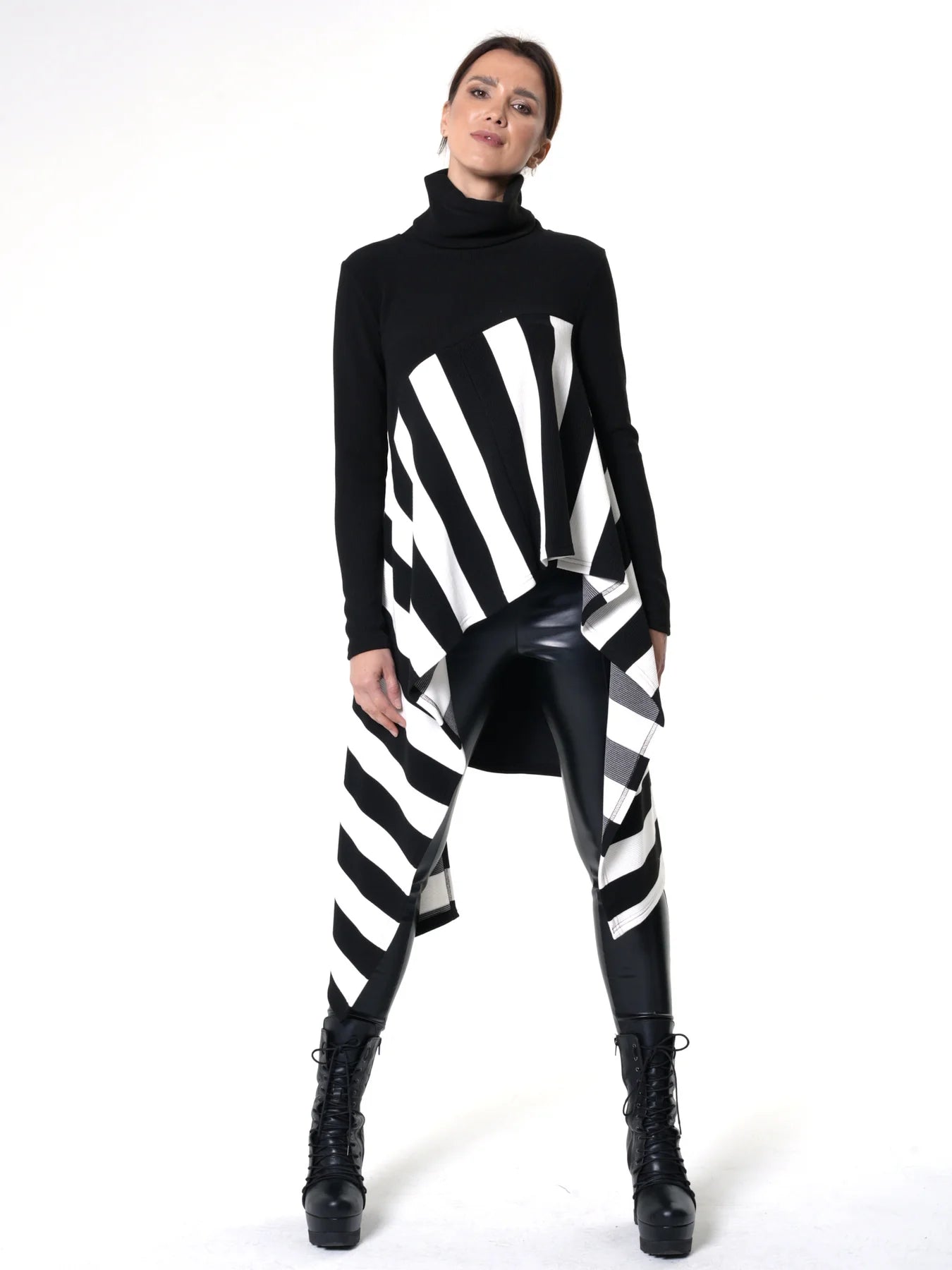 Metamorphoza | Asymmetric Striped Tunic In Black and White