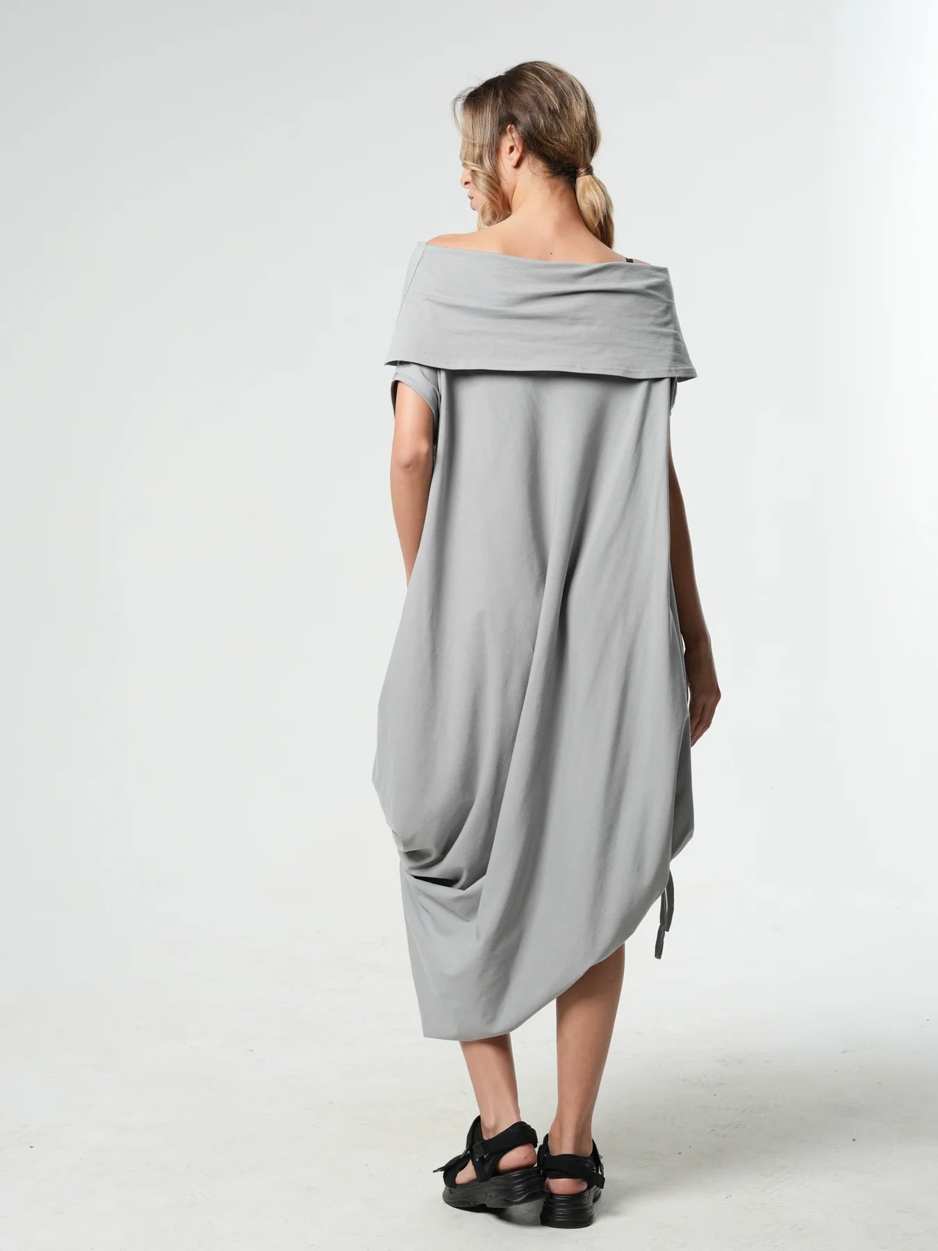 Metamorphoza | Oversize Cotton Kaftan Dress In Light Grey