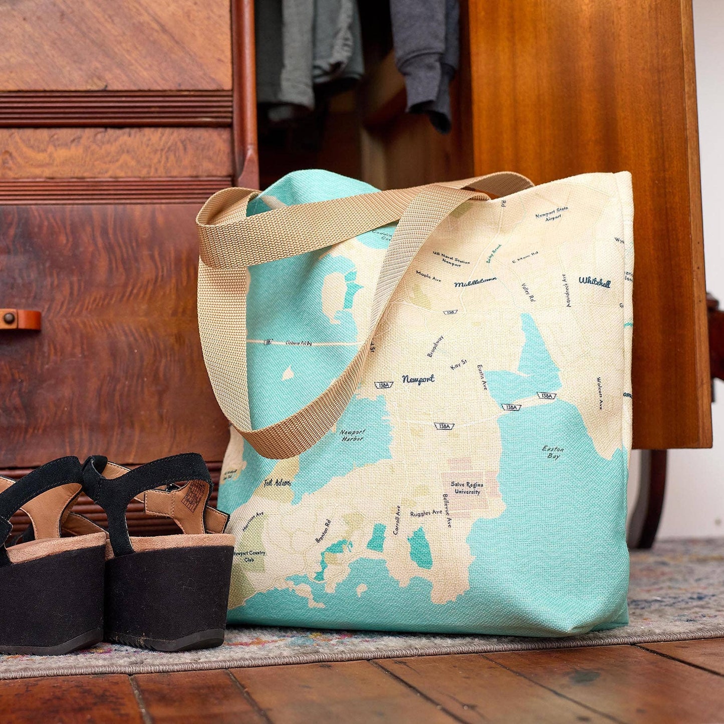 St Simons Tote | With Whale Inner