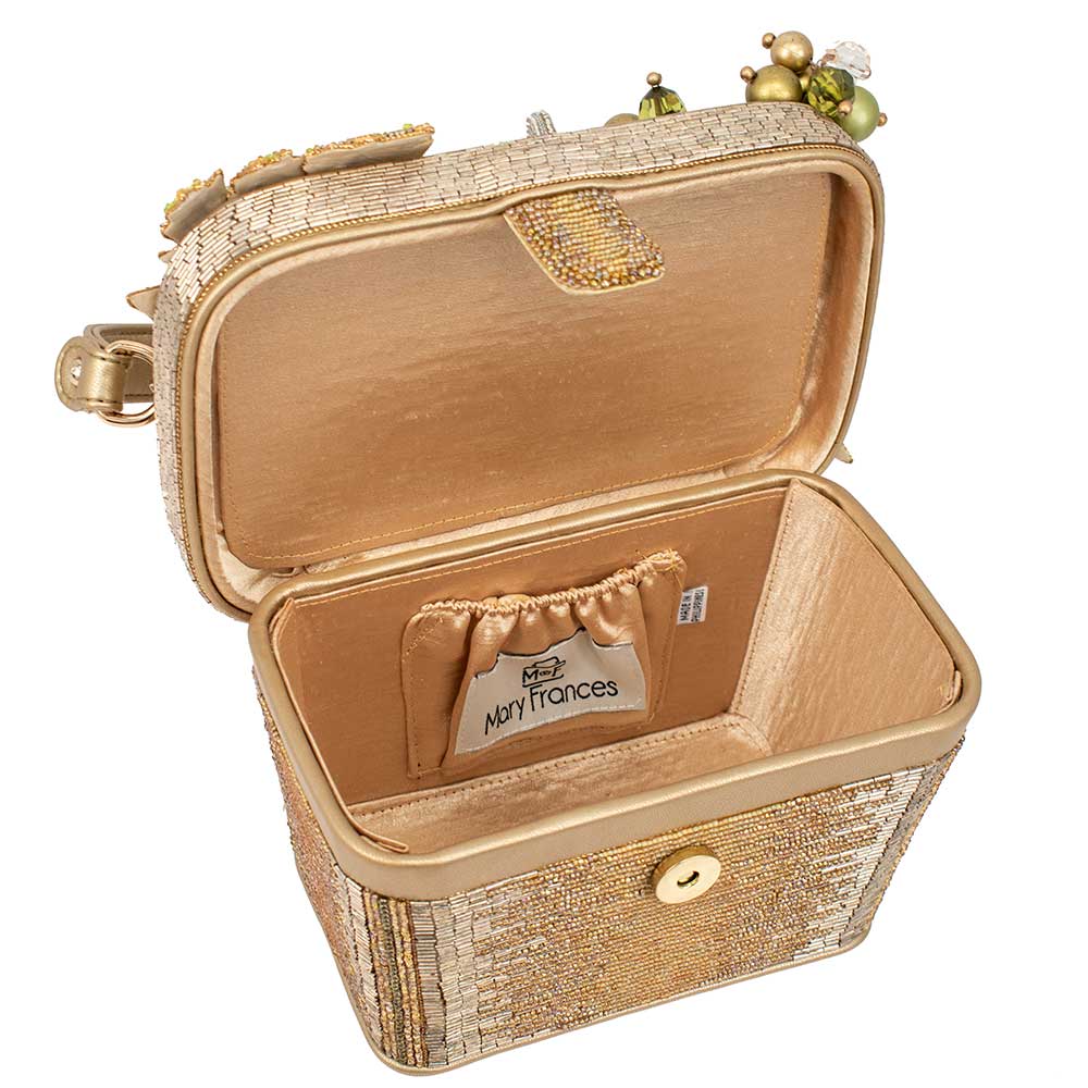 Mary Frances   |    Chilled Handbag