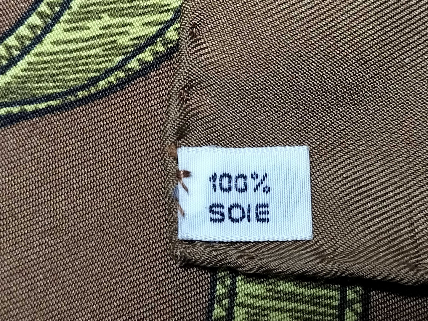 Hermes   |     Eperon D'Or Carre 90