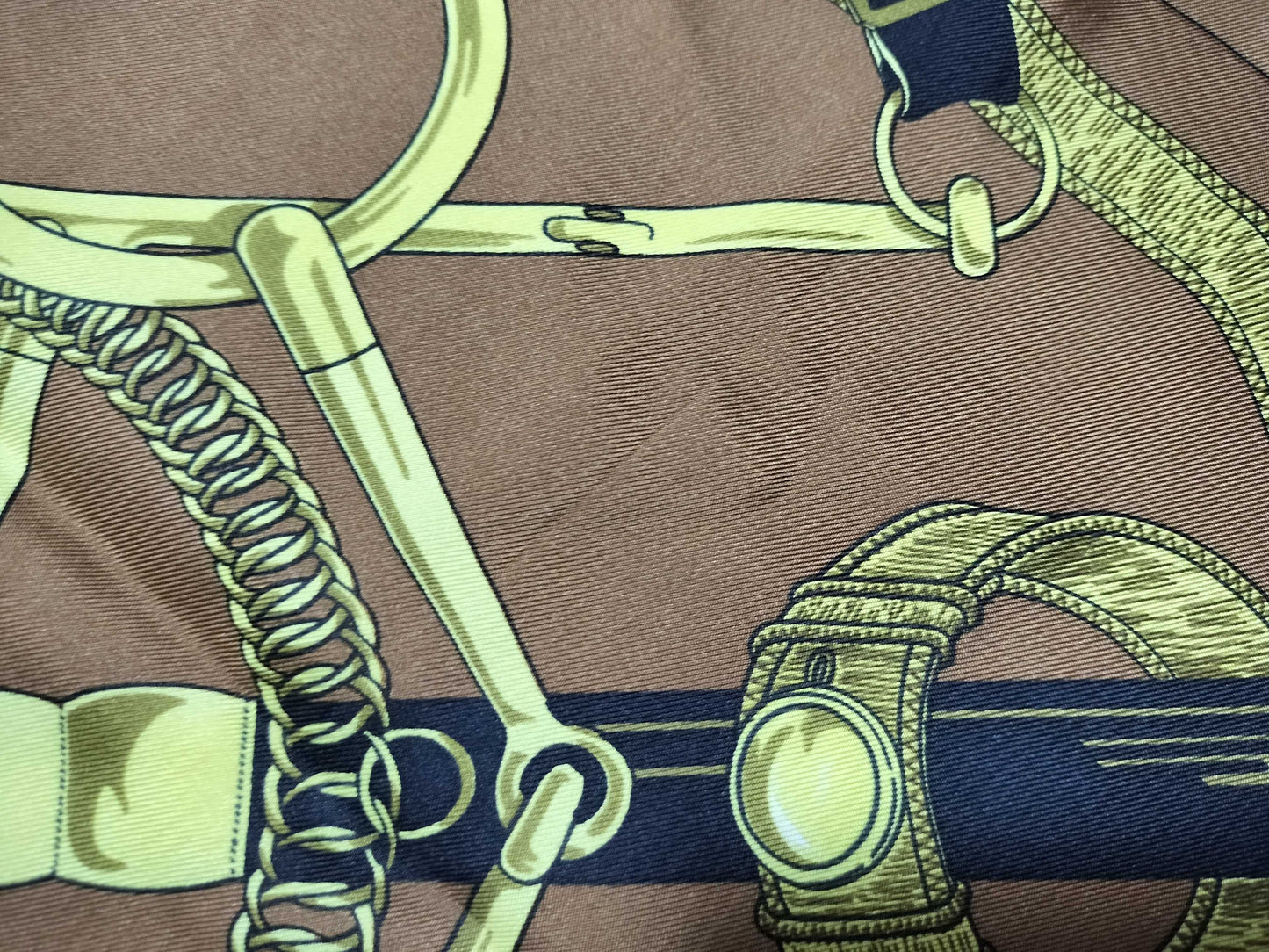 Hermes   |     Eperon D'Or Carre 90