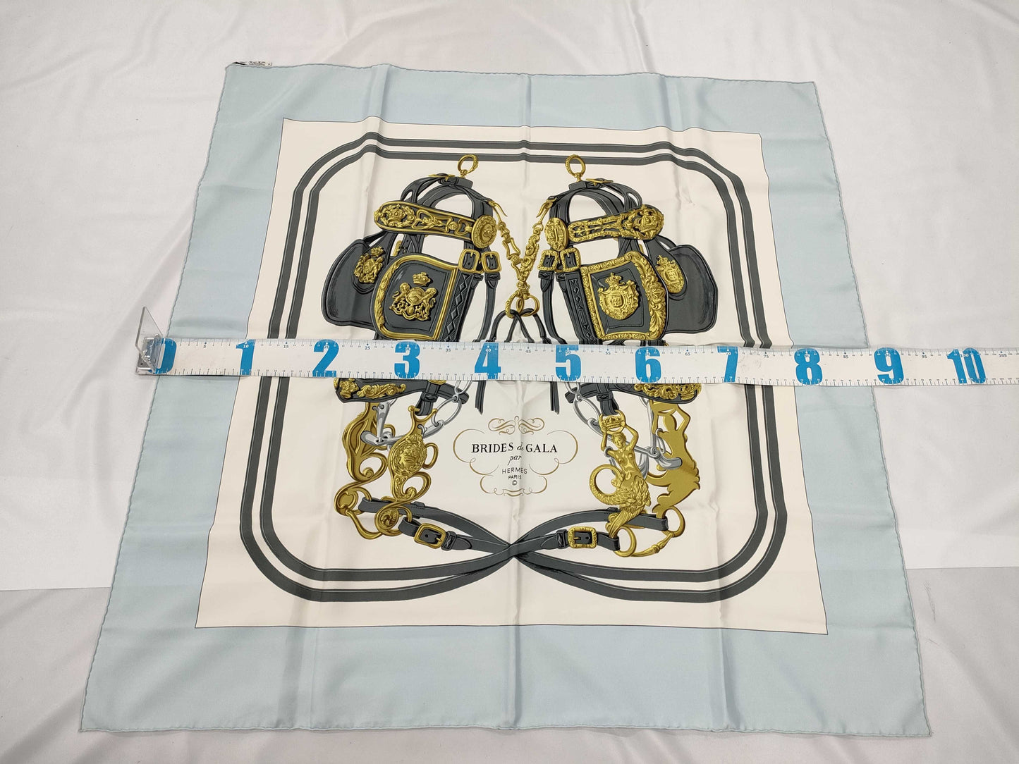 Hermes   |    Brides De Gala Carre 90