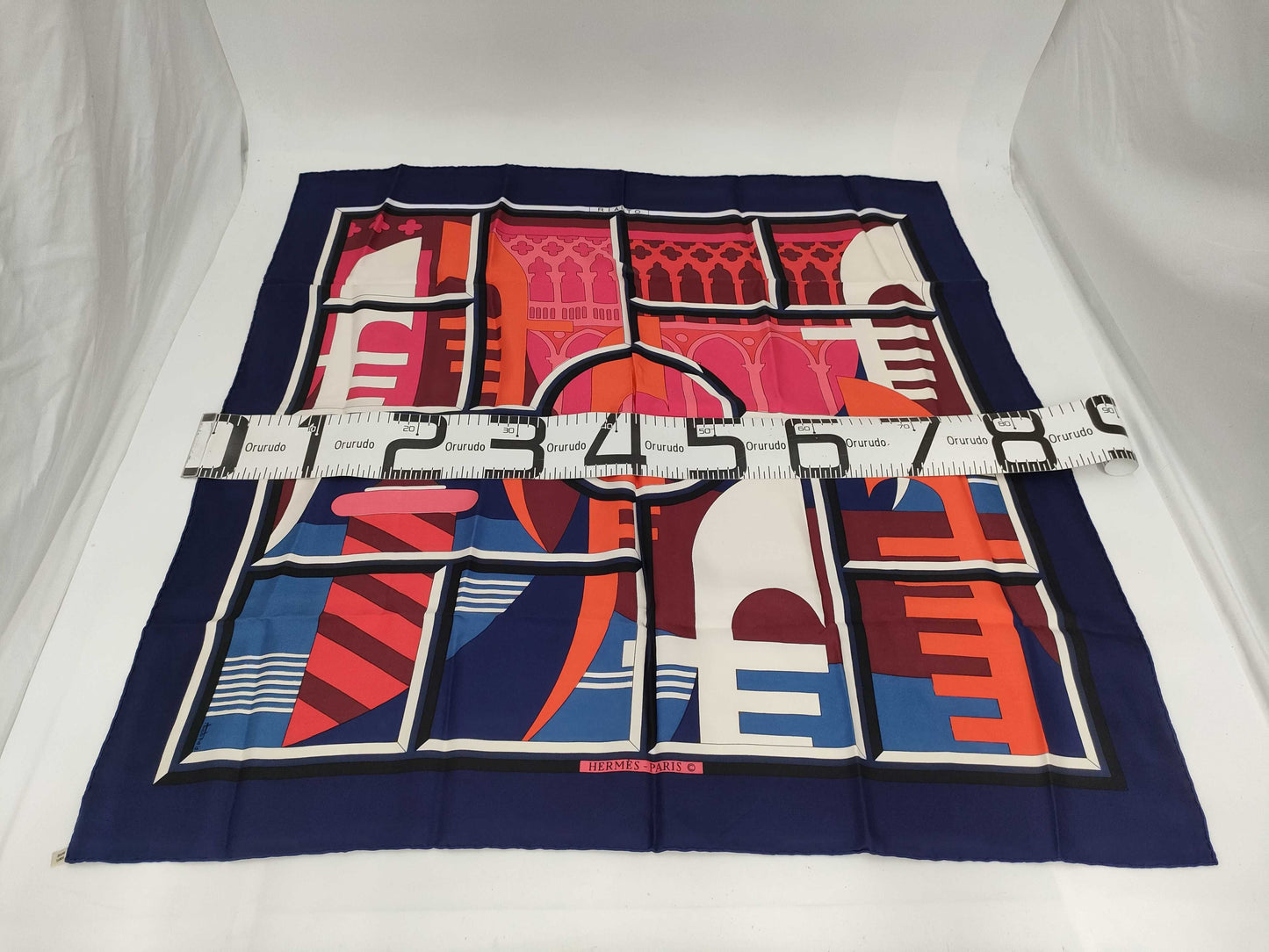 Hermes   |    Hermes Carr 90 Rialto Scarf