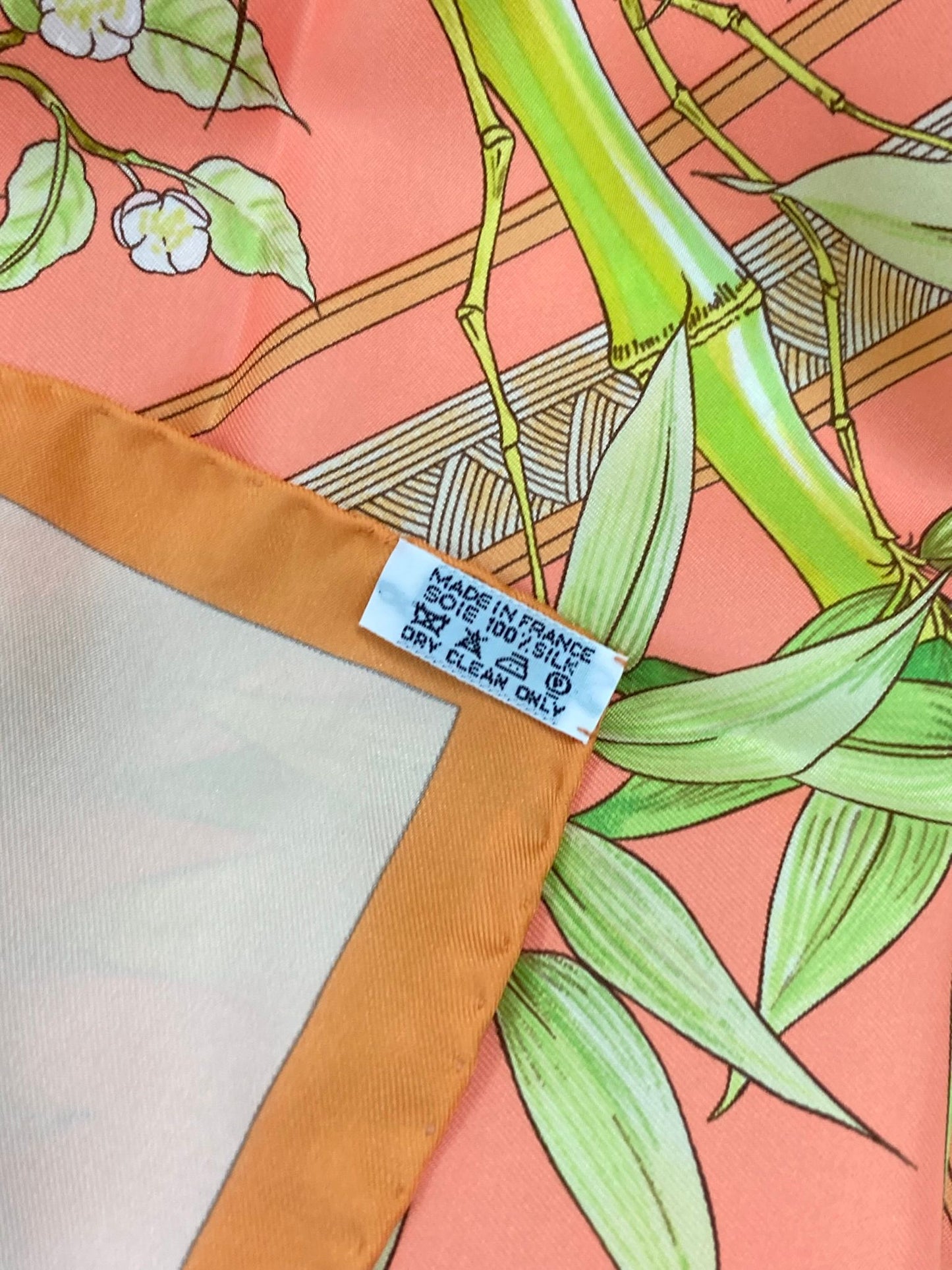 Hermes   |    SERENITE Orange Scarf 90,Silk