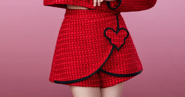 Mukzin   |    Red Heart Skirt